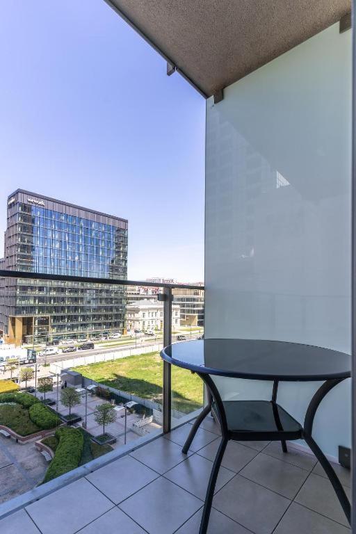 Platinum Tower - City Center - Golden Apartments 바르샤바 외부 사진