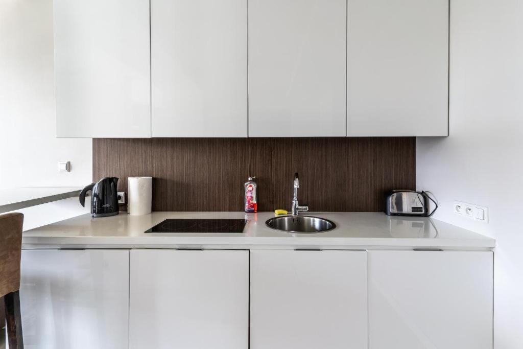 Platinum Tower - City Center - Golden Apartments 바르샤바 외부 사진