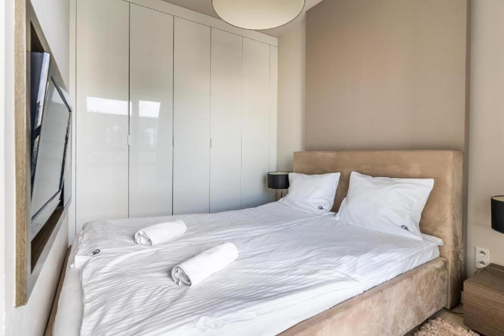 Platinum Tower - City Center - Golden Apartments 바르샤바 외부 사진