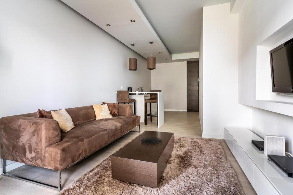 Platinum Tower - City Center - Golden Apartments 바르샤바 외부 사진