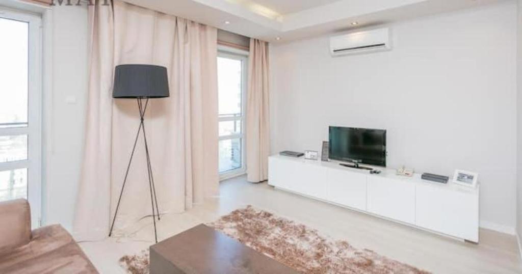 Platinum Tower - City Center - Golden Apartments 바르샤바 외부 사진